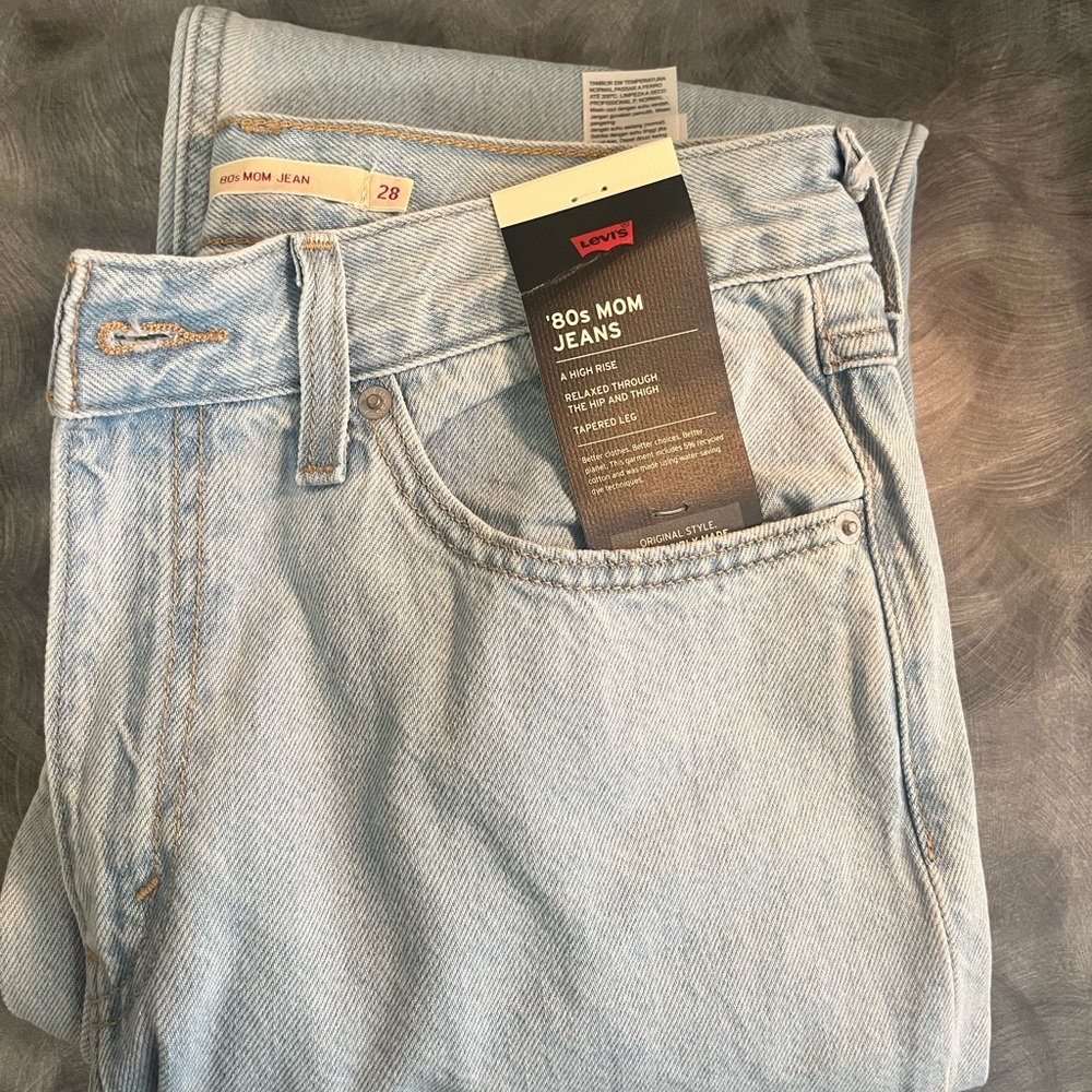LEVIS mom jeans